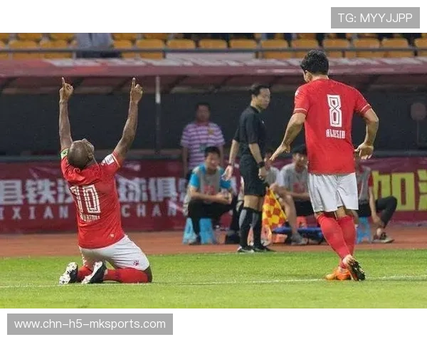 欧洲金靴候选名单惊现黑马，豪门密切关注